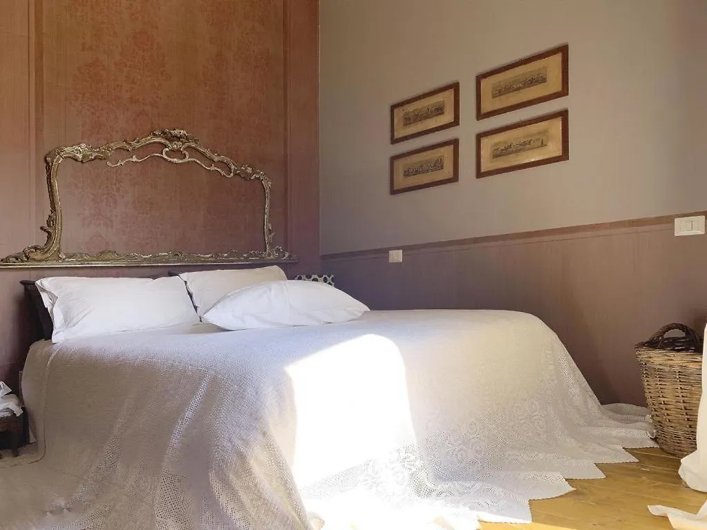 Il Salotto Di Maria Pia Panzió Szirakúza