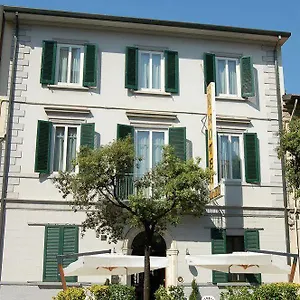 Ondina 2*, Viareggio Italia
